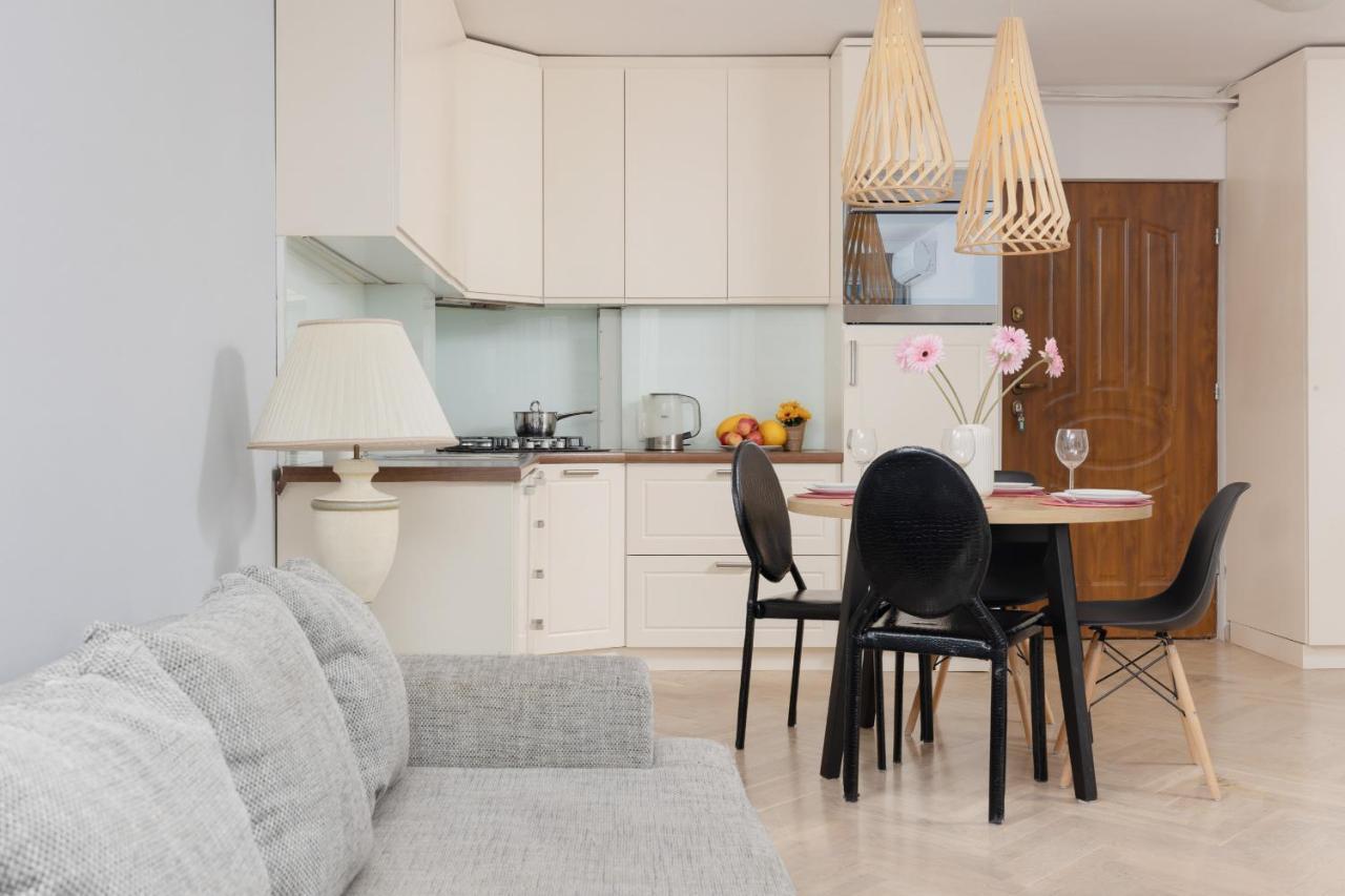 Zlota Center Of By Renters Butas Warsaw