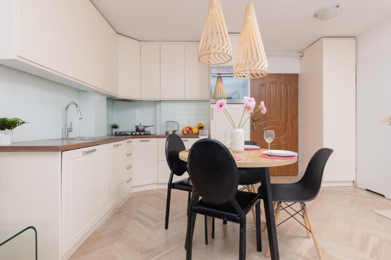 Zlota Center Of By Renters Butas Warsaw